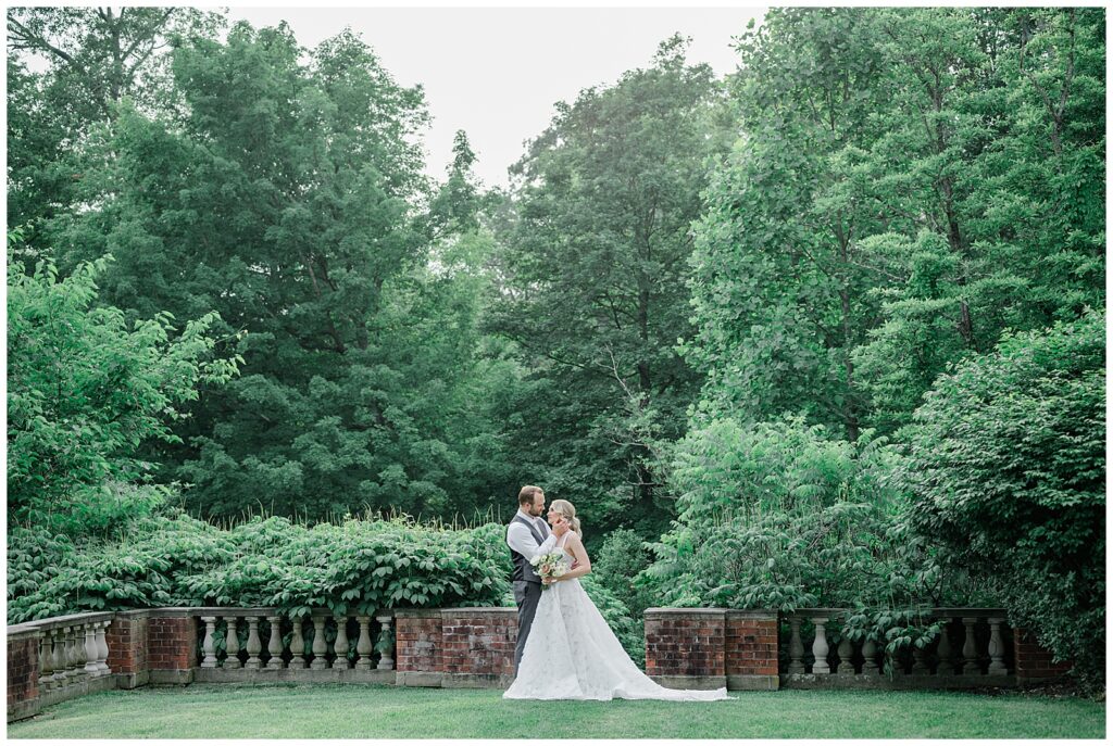 Cincinnati Ohio wedding venue Peterloon Estate